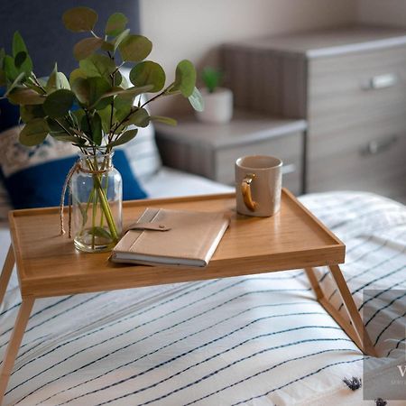 Апартаменты 1 Bed House , Free Wifi,Free Parking,Leasure,Business Суонси Экстерьер фото