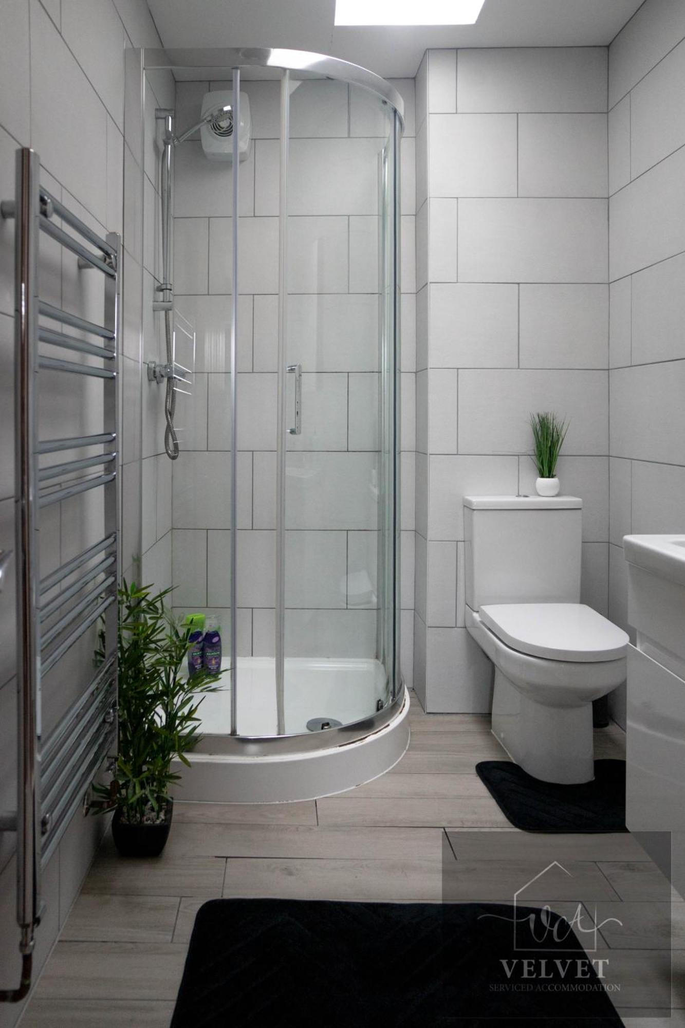 Апартаменты 1 Bed House , Free Wifi,Free Parking,Leasure,Business Суонси Экстерьер фото