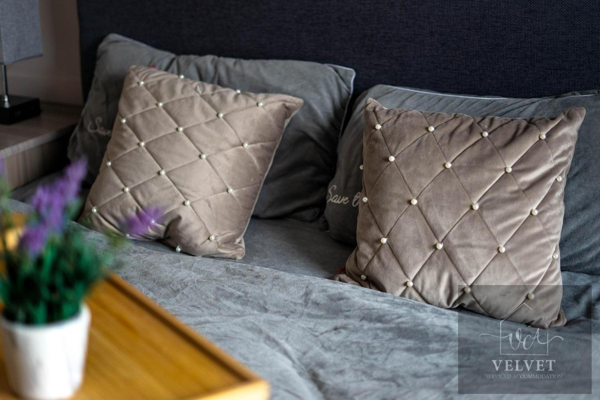 Апартаменты 1 Bed House , Free Wifi,Free Parking,Leasure,Business Суонси Экстерьер фото