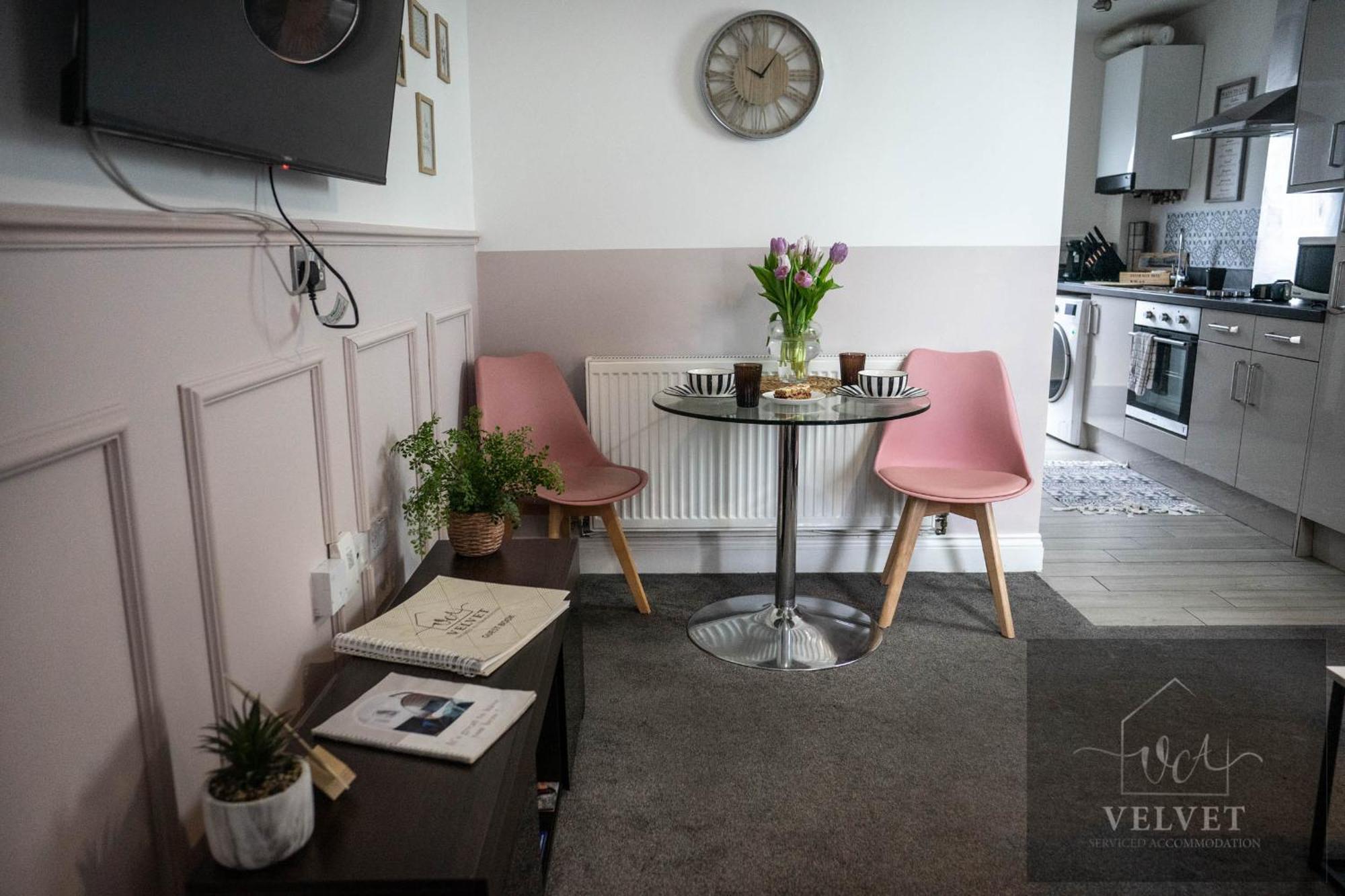 Апартаменты 1 Bed House , Free Wifi,Free Parking,Leasure,Business Суонси Экстерьер фото